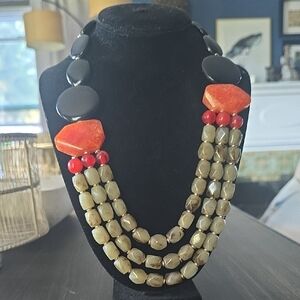 Elegant Multicolor Beaded Necklace